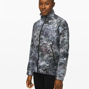 Lululemon Here To Move Jacket EUC Size 4 Reynisfjara Multi
